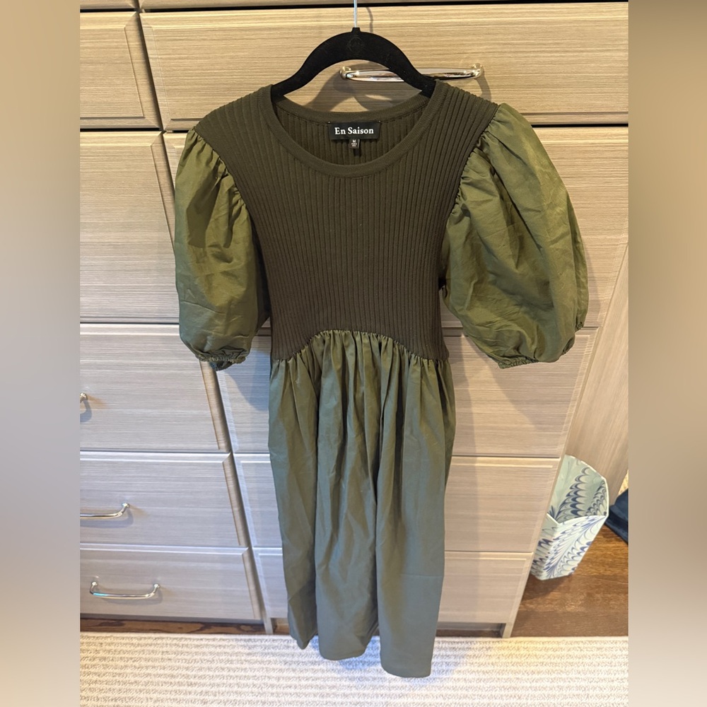 En Saison Forest Green Puff Sleeve Dress